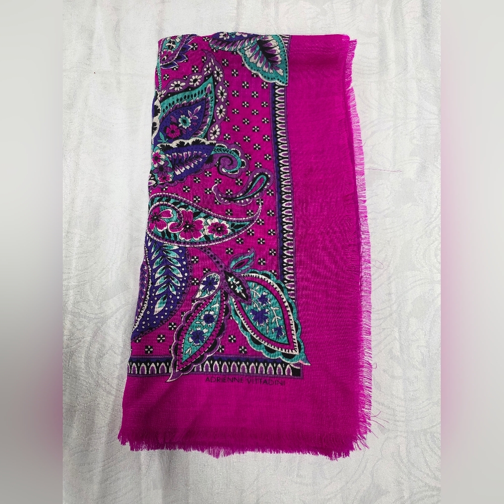 Vintage Adrienne Vittadini 100% Wool Scarf - Japan